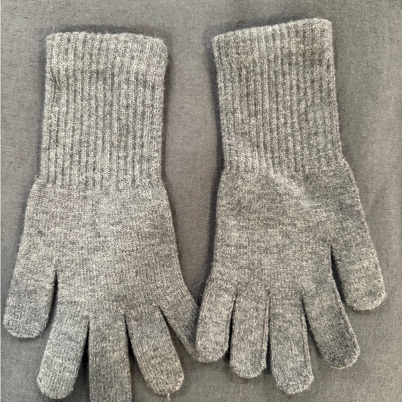 Gray Rhinestone Gloves - Picture 2 of 3